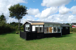Holiday Home close to volleyball court 098528